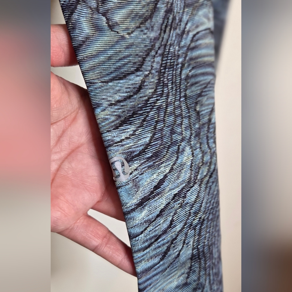 Lululemon Fast & Free High-Rise Leggings Dimensional Icing Blue Multi Pattern- 8 - Picture 11 of 16